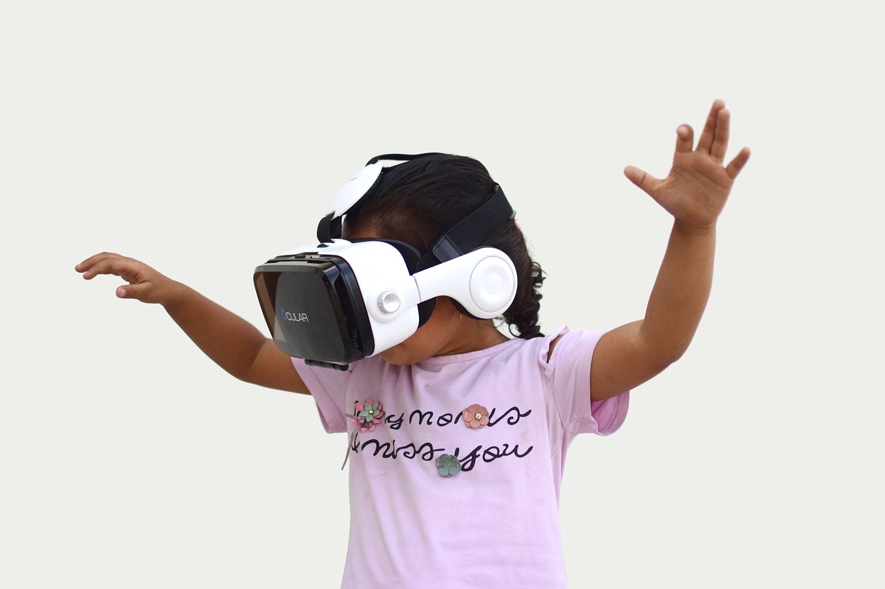 Создание интерактивных игр | Разработка приложений VR и AR в Helmeton